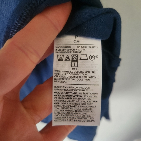 NWT Old Navy Tee - Picture 4 of 8